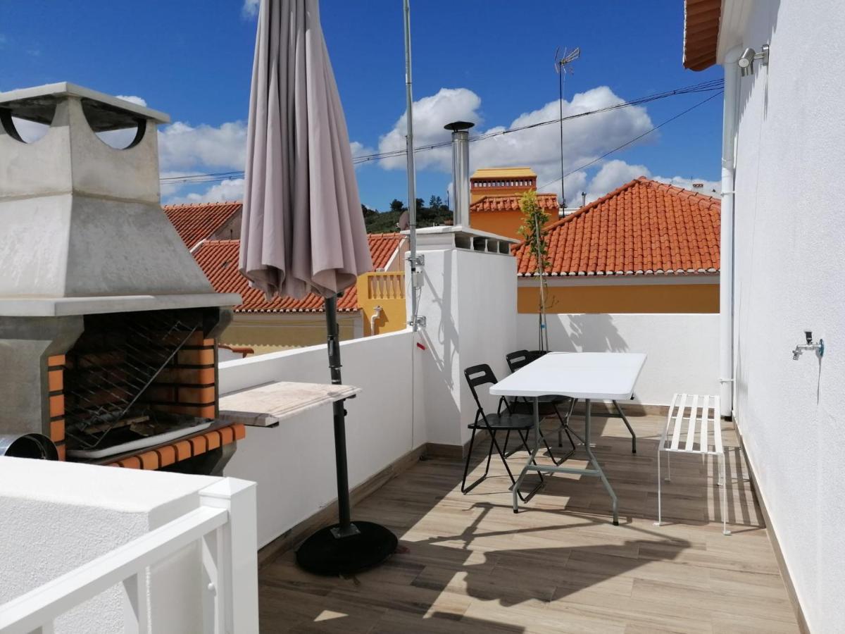 Alojamento Justo - Vila De Montargil Exterior foto
